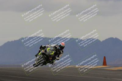 media/Jan-15-2023-SoCal Trackdays (Sun) [[c1237a034a]]/Turn 9 (2pm)/